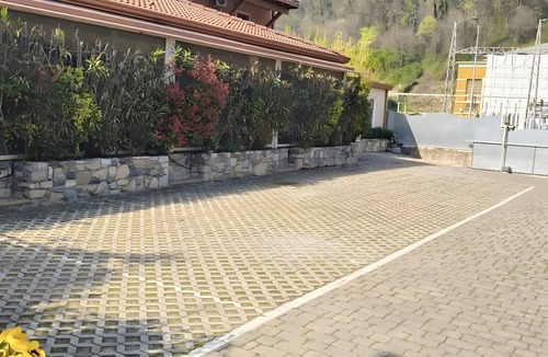 Carpeneda Apartment | 'Topazio' Apartment with Mountain View, Wi-Fi and Air Conditioning
