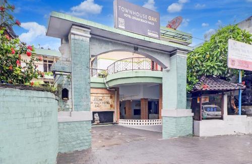 Downtown Kuta Hotel | Townhouse Oak Legian Near Legian Beach Formerly Sayang Maha Merta