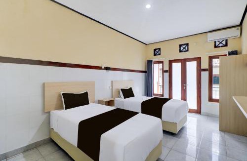 Downtown Kuta Hotel | Townhouse Oak Legian Near Kuta Beach Formerly Sayang Maha Merta