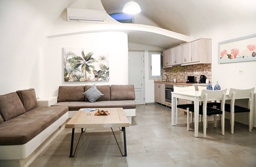Karterados House | Traditional Villas at the old mill of the karterados