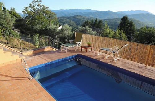 San Terenzo Monti House | Tranquil Tuscan House with Pool and Scenic Views
