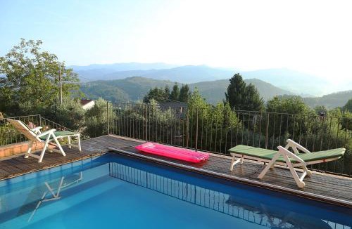 San Terenzo Monti House | Tranquil Tuscan House with Pool and Scenic Views