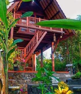 Sukasada House | Triangle Cottage, Near 7 waterfall in north Bali