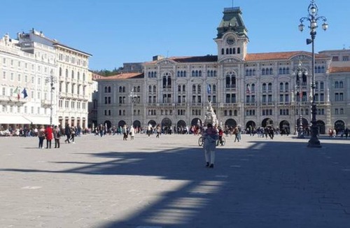 Citta Nuova-Barriera Nuova-San Vito-Citta Vecchia Apartment | Trieste Central Holiday Home