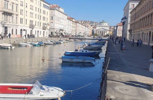 Citta Nuova-Barriera Nuova-San Vito-Citta Vecchia Apartment | Trieste Central Holiday Home