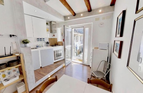 Barriera Vecchia-San Giacomo Apartment | TriesteVillas GUARDIA29, Tiny home for 2 guests