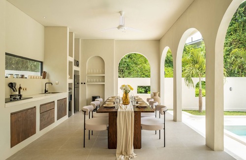 Batu Bolong Villa | Tropical 3BR Villa in Canggu