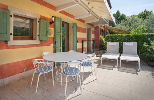 Albisano Apartment | Turchese Apartment with Pool