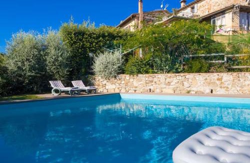 Castelnuovo Berardenga Apartment | Tuscan Villa Private Pool & Guest House Pets
