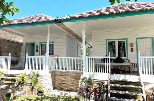 Katiet House | Twin Bungalows Deluxe Shared ensuite 1 bedroom bungalow