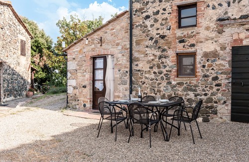 Montecastelli House | Two-Bedroom Apartment