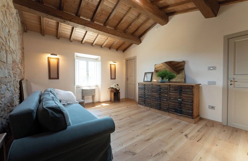 Macchino House | Typical Stone House with Swimming Pool 6/8 Pax in the countryside between Florence and Lucca.