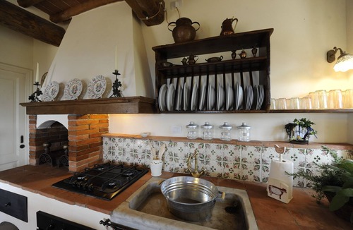Villabuona Villa | Typical Tuscan house.Great view on Lucca.Private parking/garden.WIFI