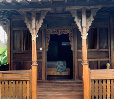 Pengosekan Villa | Ubud Taksu Private Villa 2