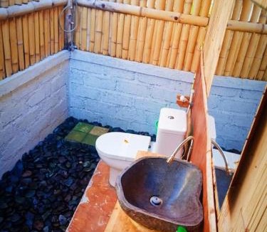 Pejarakan House | Umah Kayu 2-Menjangan Homestay