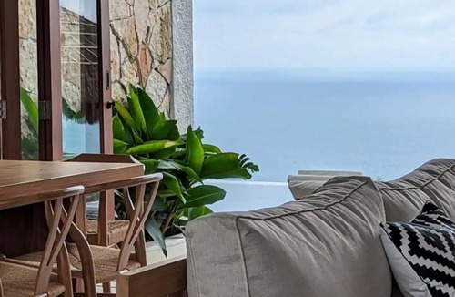 Rua Villa | Umarato Villa Sumba - 4 Bedroom Private Villa with Infinity Pool