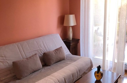 La Californie Apartment | Un Jardin en Ville