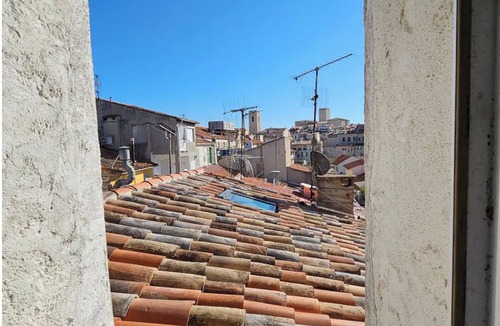 Antibes Old Town Apartment | Under the roofs of old Antibes