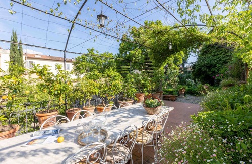 Oltrarno Apartment | Unique 5 Bedroom Apartment with Private Garden