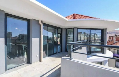 Prado - Republique Apartment | Unique a Cannes