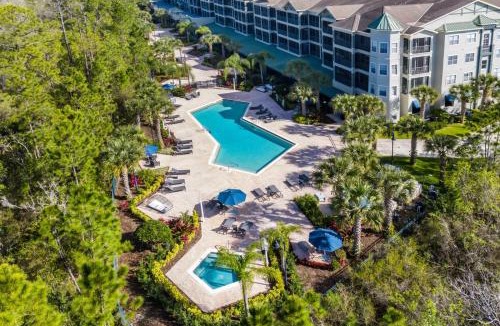 West Kissimmee House | Upscale 3BR Near Disney - Pool and Hot Tub!