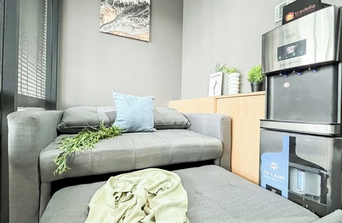 Pinang Apartment | Urban Industrial Touch 1Br Apartment At The Smith Alam Sutera