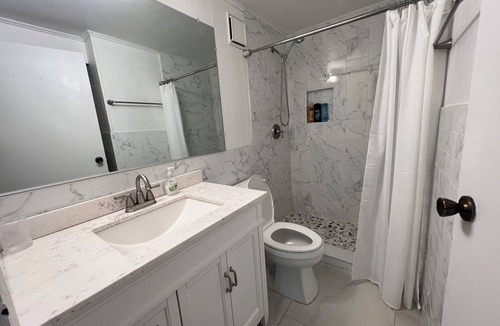 Longwood Cottage | "Urban Oasis: A Tropical Hideout in the Heart of Orlando's Vibrant Suburbs"