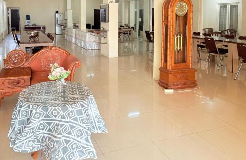Oro Oro Ombo House | Urbanview Hotel Ling near Jawa Timur Park 2