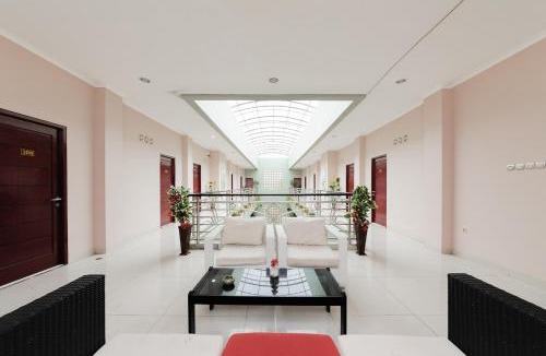 Banjarmasin Hotel | Urbanview Hotel Niraz Banjarmasin by RedDoorz