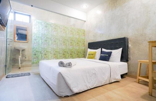 South Tangerang Hotel | Urbanview Hotel Syariah De Umbrella Ciputat