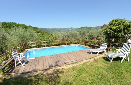 Pieve a Nievole House | Vacation Home in Nievole with 2 bedrooms sleeps 4