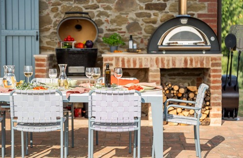 Paciano House | Vacation Home in Paciano with 4 bedrooms sleeps 10