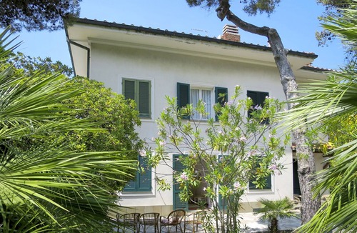 Rosignano Marittimo House | Vacation home Nella by Interhome