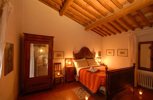 Roccastrada House | Vacation studio in historic organic farm, with swimming pool