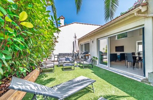 Riou - Petit Juas - Av de Grasse Villa | Valentine by Terrys Homes