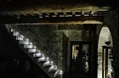 Castel del Piano Apartment | Vecchio Casale Quercetino Luxury Romantic Apartment with Freestanding Tub & Total Privacy