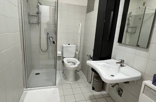 Mestre Apartment | 'Venice' Apartment with Wi-Fi and Air Conditioning