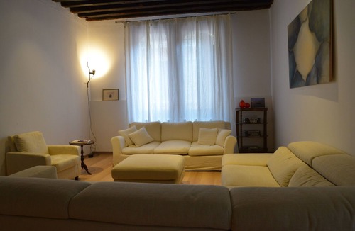 Santa Croce Apartment | Venice Central Cozy Appartment, Free WiFi, smart TV, Air Condition