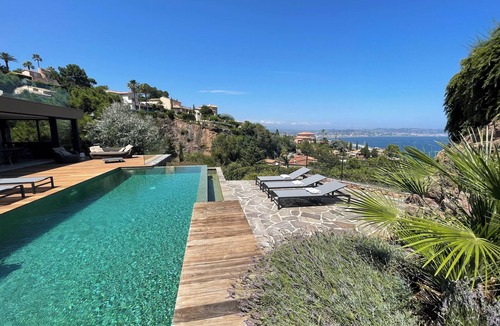 Theoule-sur-Mer Villa | Very beautiful villa with unique services in Théoule-sur-Mer