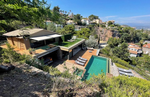 Theoule-sur-Mer Villa | Very beautiful villa with unique services in Théoule-sur-Mer