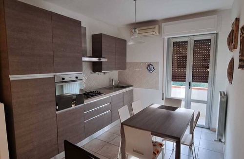Marina di Massa Apartment | Very central apartment 300 m from the sea with parking space