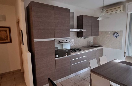 Marina di Massa Apartment | Very central apartment 300 m from the sea with parking space