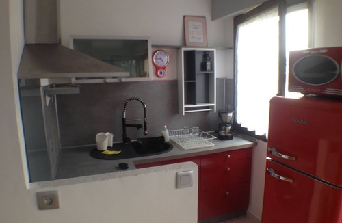 Juan-les-Pins Apartment | Very nice studio 300 meters from the beach