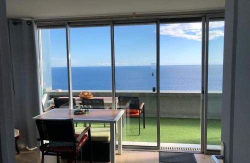 Cap d'Ail Apartment | Viangella - Dramatic sea view! Top floor 2km to Monaco