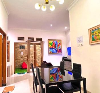 Ngaglik Villa | Vila Kusuma Estate Batu