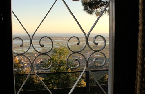 Massarosa Villa | Villa surrounded by green woods, with a wonderful view on the coast. FREE WIFI