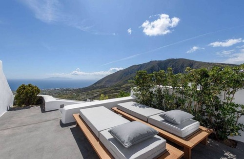 Pyrgos Villa | Villa ∙ 2 bedrooms ∙ 6 guests