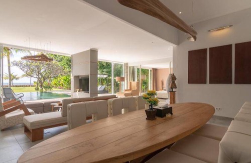 Banjartegehe Villa | Villa ∙ 3 bedrooms ∙ 6 guests