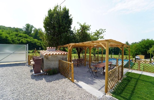 Gassano Villa | VILLA ADELAIDE 20Pax, Free WiFi, Private pool near Apuan Alps and Cinque Terre