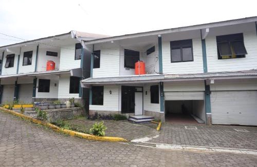 Cipanas Hotel | Villa Agape Near Puncak By ARBA